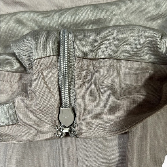 Cute Tan Skirt With Rope Drawstring. - Picture 9 of 14